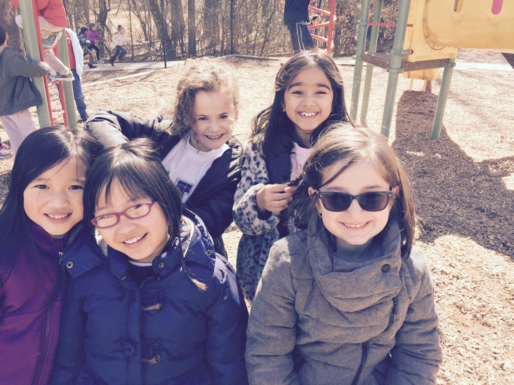 Recess fun~so grateful for a sunny day!@ShakeragElem