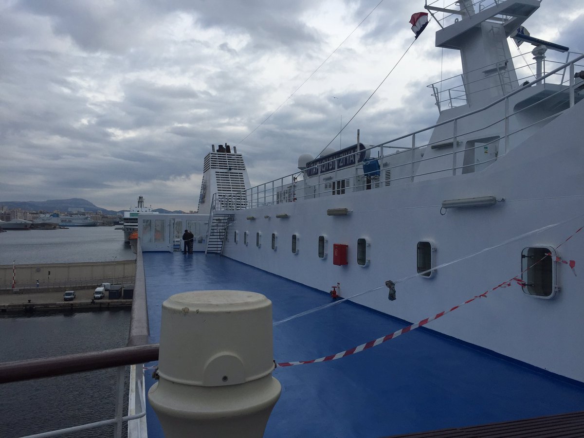 UNSS13's tweet photo. #CFBB2016 #UNSS exceptionnel @villemarseille #participants logés sur un bateau #tariqibnziyad @unss @PrevostCandice https://t.co/Vqs9CTCo2W