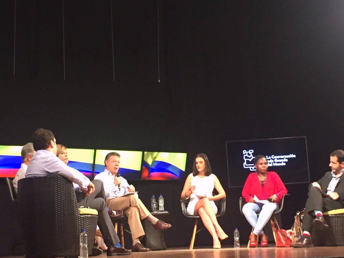AnSANTAMARIA's tweet photo. Participo de @ConversacionCOL con @ValleEnPaz @fund_pazybien @DilianFrancisca @JuanManSantos. https://t.co/v9TaL1J6nk