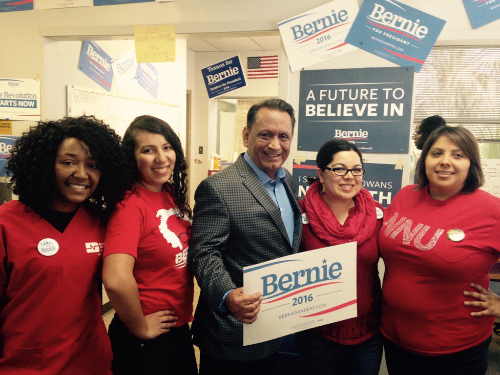 organizesRNs's tweet photo. #TexasPrimary w @GilCedillo stumping for @BernieSanders &amp; #PoliticalRevolution https://t.co/EQyscYS0Ze