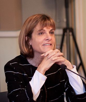 GianluigiTRCT's tweet photo. Areva annonce une perte de 2 milliards https://t.co/ZU97l7TK8P très louche Anne Lauvergeon favorite de Mitterrand https://t.co/K3i7xcar5X