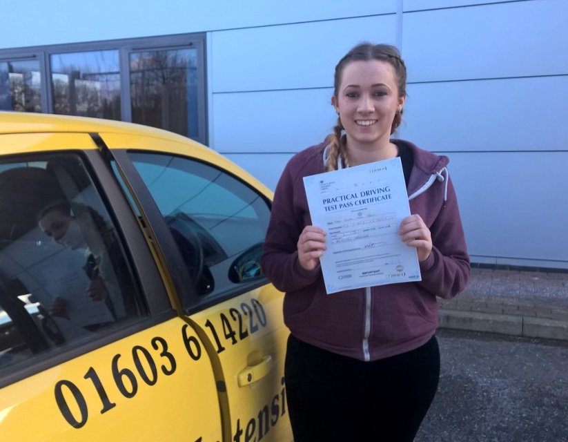 UKIntensive's tweet photo. Ellen fait passed with just 3 minors. #intensivedrivingcourses #drivingschool #drivinglessons #norwich #learntodrive https://t.co/pyEqEfWSws