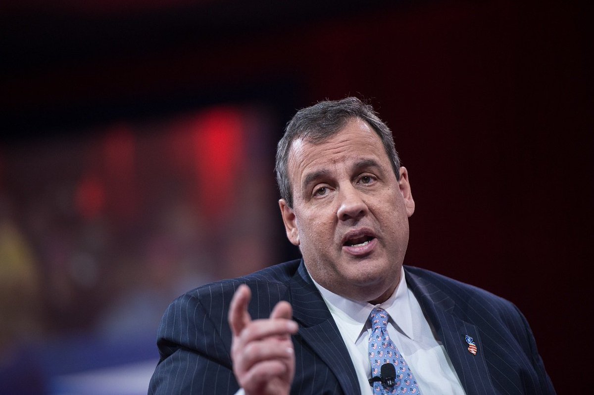 News12NJ's tweet photo. BREAKING: @ChrisChristie endorses @realDonaldTrump for president: https://t.co/P1VwipyFba https://t.co/2fFjzJK24T