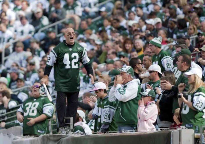 kbt111's tweet photo. @Kevin_Moore1 hypocritical. I remember you doing that all the time up at STATE. Kinda like this... https://t.co/vOGdHnW8V0