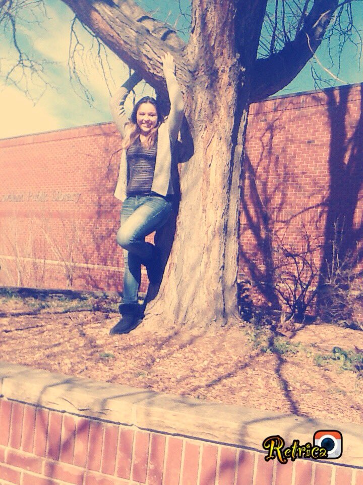 TayahVal's tweet photo. Amazing pictures I took of me and my twin. If you want me to take pics just msg me.
#Treelove #twins #photography https://t.co/pbmQ42156L