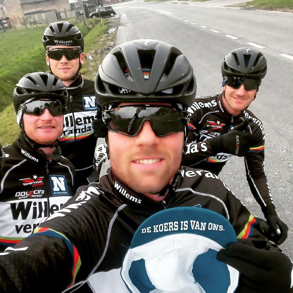 joericalleeuw's tweet photo. Miniverkenning van de Omloop het Nieuwsblad! #dekoersisvanons #vwct #specialized #HetNieuwsblad @sporza_koers https://t.co/vBohFGkdWD