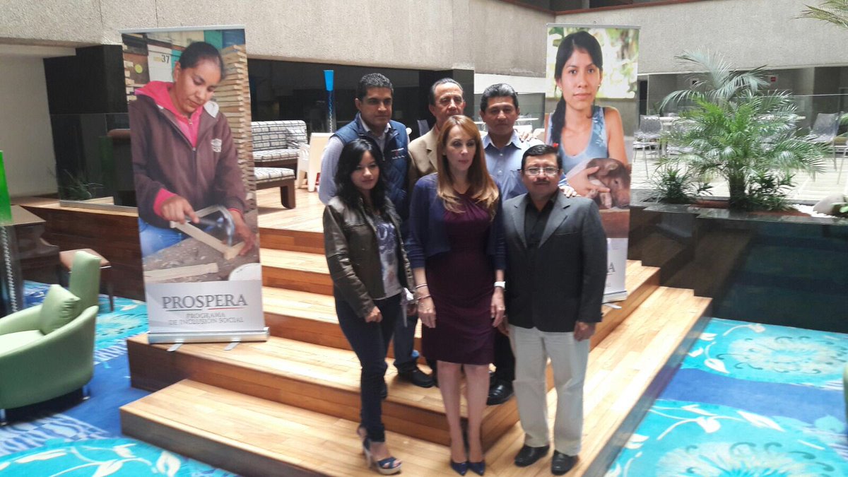 JL_NoveloA's tweet photo. Exito a nuestra Delegación #Yucatán en la Capacitación en materia de Inclusión Productiva y Laboral #PROSPERA https://t.co/jZ6D9jDjpZ