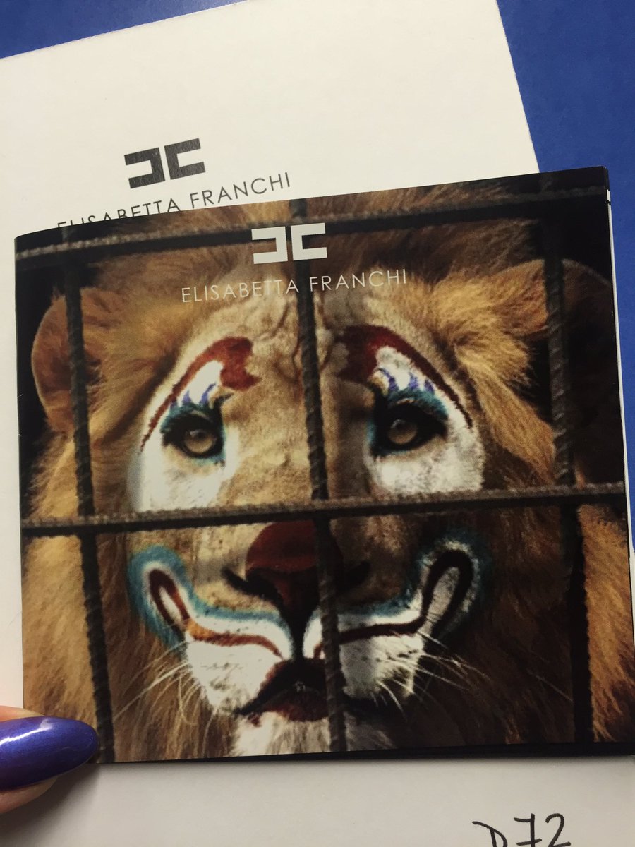 ValeDarko9's tweet photo. #ElisabettaFranchi #fashionshow #ANIMALSARENOTCLOWNS #CIRCUSISNOTFUNFORANIMALS ππΌ https://t.co/y7YrxoBAsJ
