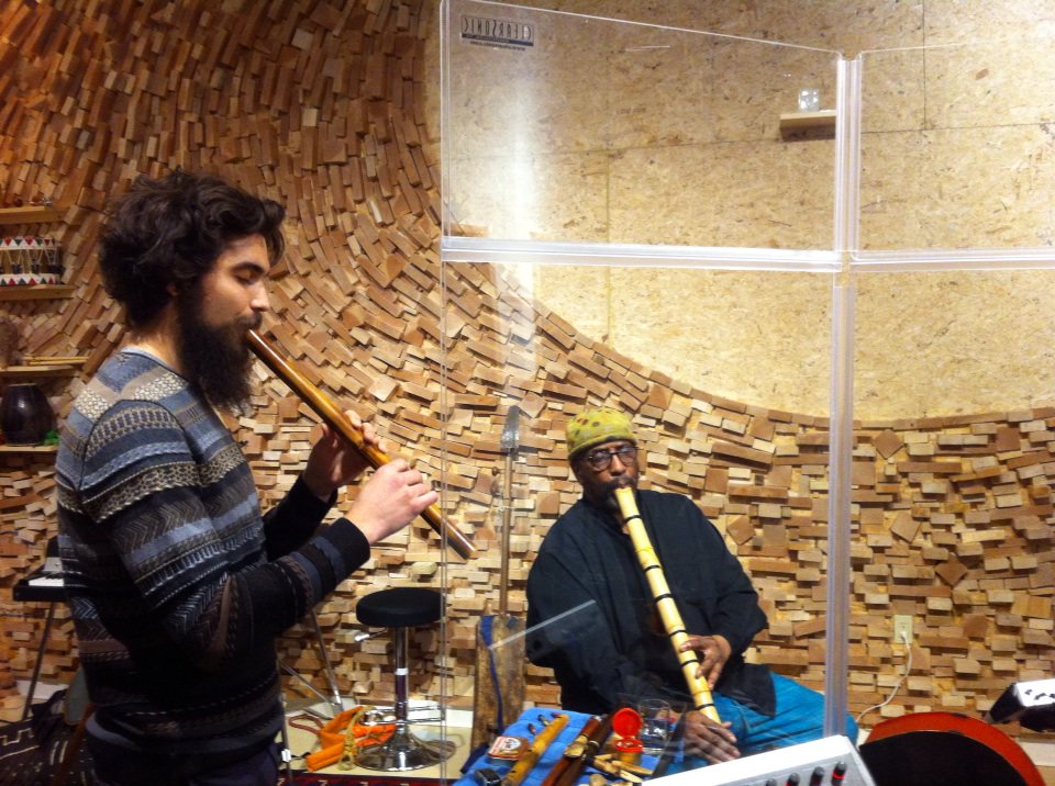 AnaisMaviel's tweet photo. #recordingsession #witchcraftclass #samuraihotel https://t.co/4jiQt3LZSS
