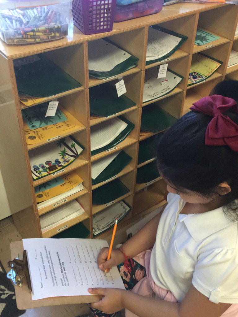 CurraMs's tweet photo. Hard at work searching for possessives in our skills scavenger hunt. https://t.co/ECi4geCmPM