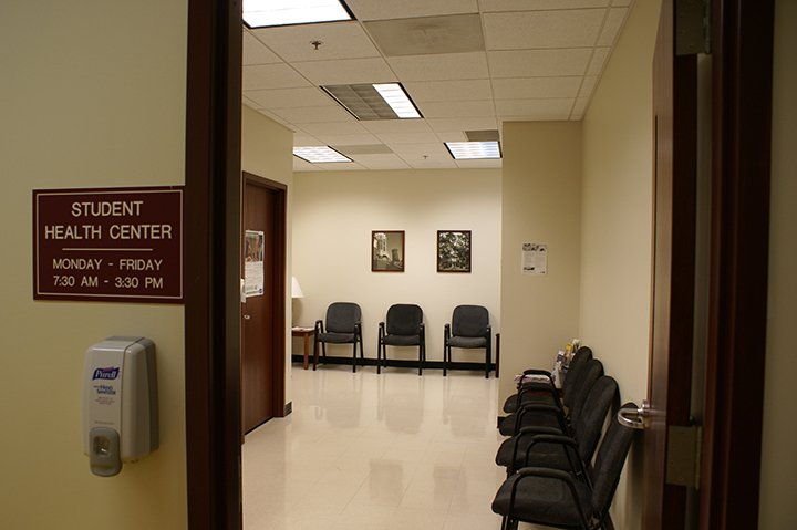 A spike in Pink Eye cases seen at <a href="/LindenwoodU/">LindenwoodUniversity</a> health center lindenlink.com/2016/02/26/lu-…