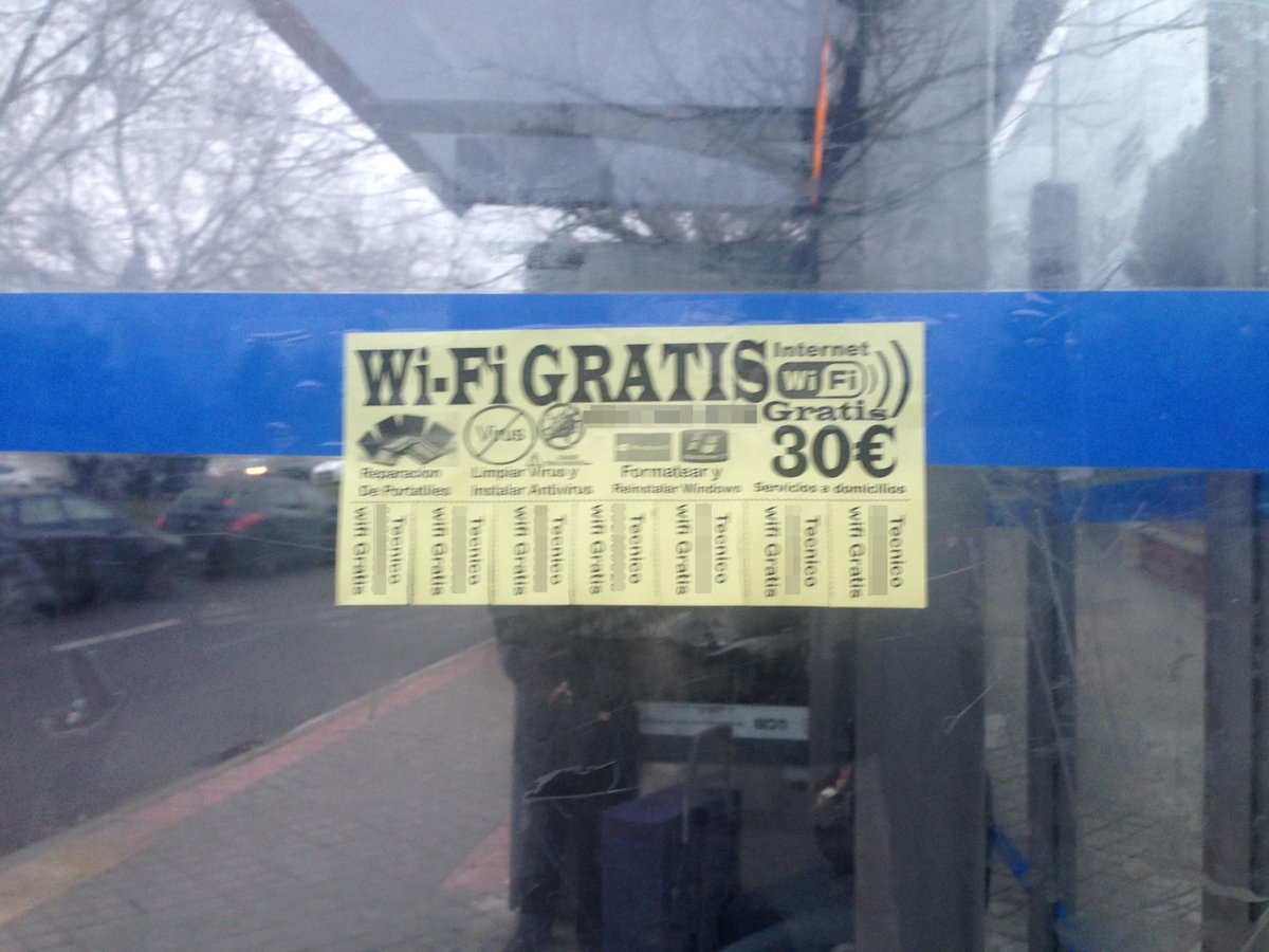 policia's tweet photo. ¡Piénsatelo bien! Recuerda que robar la WiFi del vecino es #DELITO. Así que no, NO TE SALDRÁ "GRATIS PARA SIEMPRE" https://t.co/1MK4kDNBmr