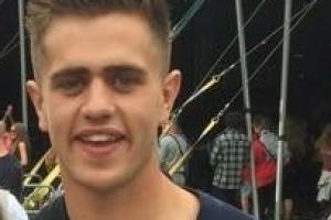 <a href="/LukeShaw23/">Luke Shaw</a> <a href="/Alex_OxChambo/">Alex Ox-Chamberlain</a> <a href="/Prowsey16/">James Ward-Prowse</a> <a href="/CalumChambers95/">Calum Chambers</a> among stars backing <a href="/Macfest2016/">macfest2016</a> dailyecho.co.uk/news/14304946.…