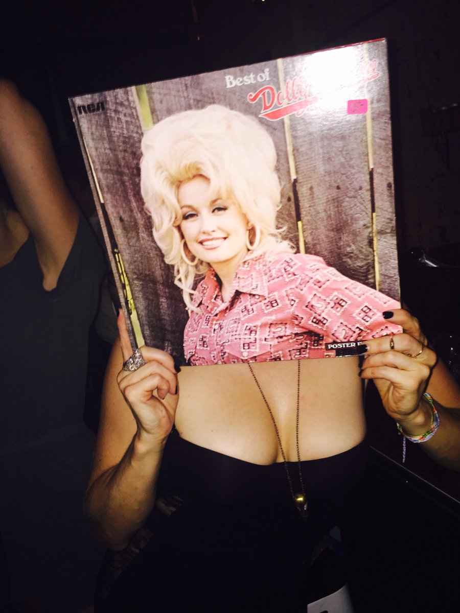 #Vino&amp;Vinyl #VinylCellar <a href="/142Sullivan/">142 Sullivan</a>