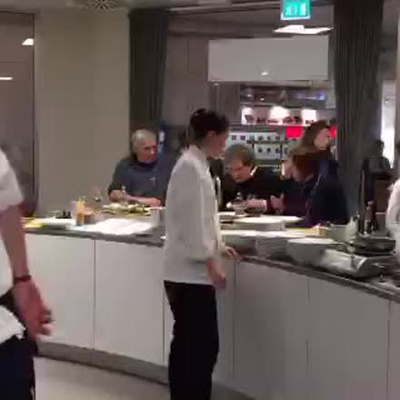 KatchHQ's tweet photo. @rosscaneva |REPLAY| #PizzaScope #italian #QueenofPizza... #katch #Periscope https://t.co/dHiUkpq3xl https://t.co/YZVCEpTiO6