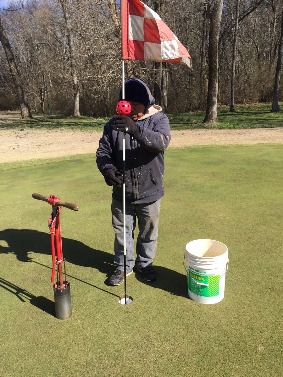 TimTaylorTT's tweet photo. Still a little chilly. But the sun is shinning and the course has been prepared for a for nice day if golf. https://t.co/FHb2mYQueV