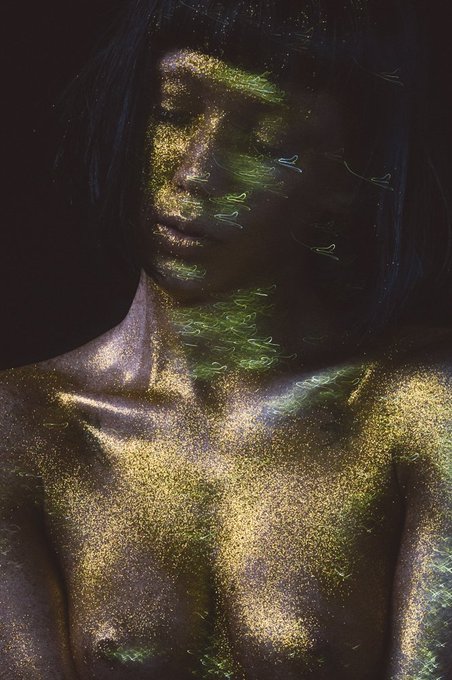 im all about that glitter life! https://t.co/GAOUTQXMsR