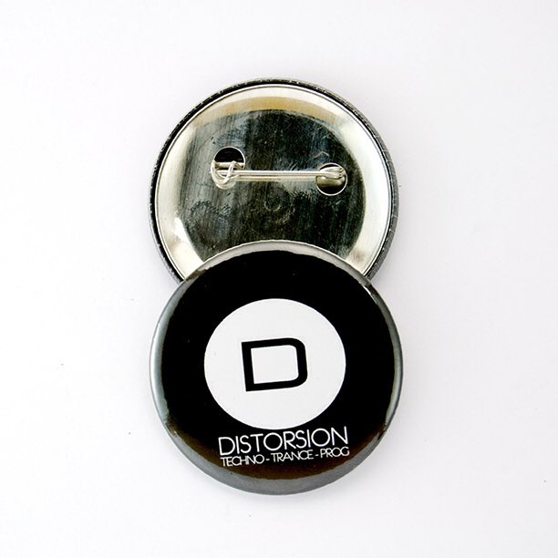 customoongift's tweet photo. #merchandising para #dj #distorsion con #chapaspersonalizadas by #customoon https://t.co/ZePJflIxK1