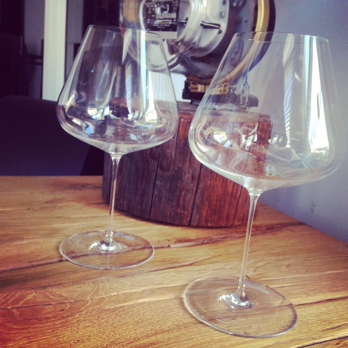 Feminine #sexy #elegance #efficiency #brilliant yes they are the must and best partner for #wines <a href="/ZaltoUSA/">Zalto USA</a>