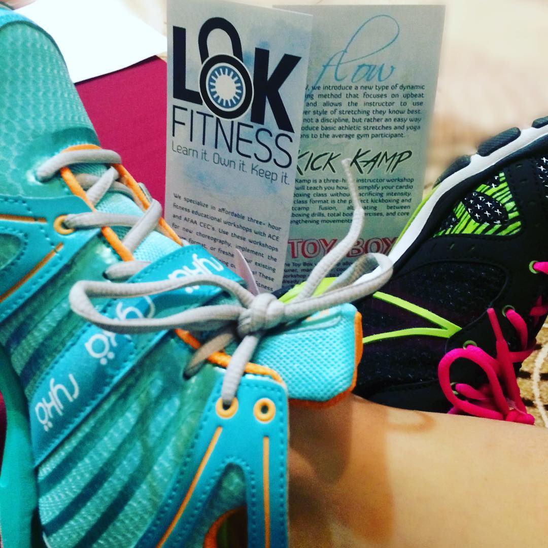 ryka's tweet photo. Get a #lockon yr #fitnessfashion w/ #colorfulkicks from #ryka!#trainingshoes #fridayfootwear https://t.co/3pyqz2Ab4O https://t.co/GcvHEop3M1