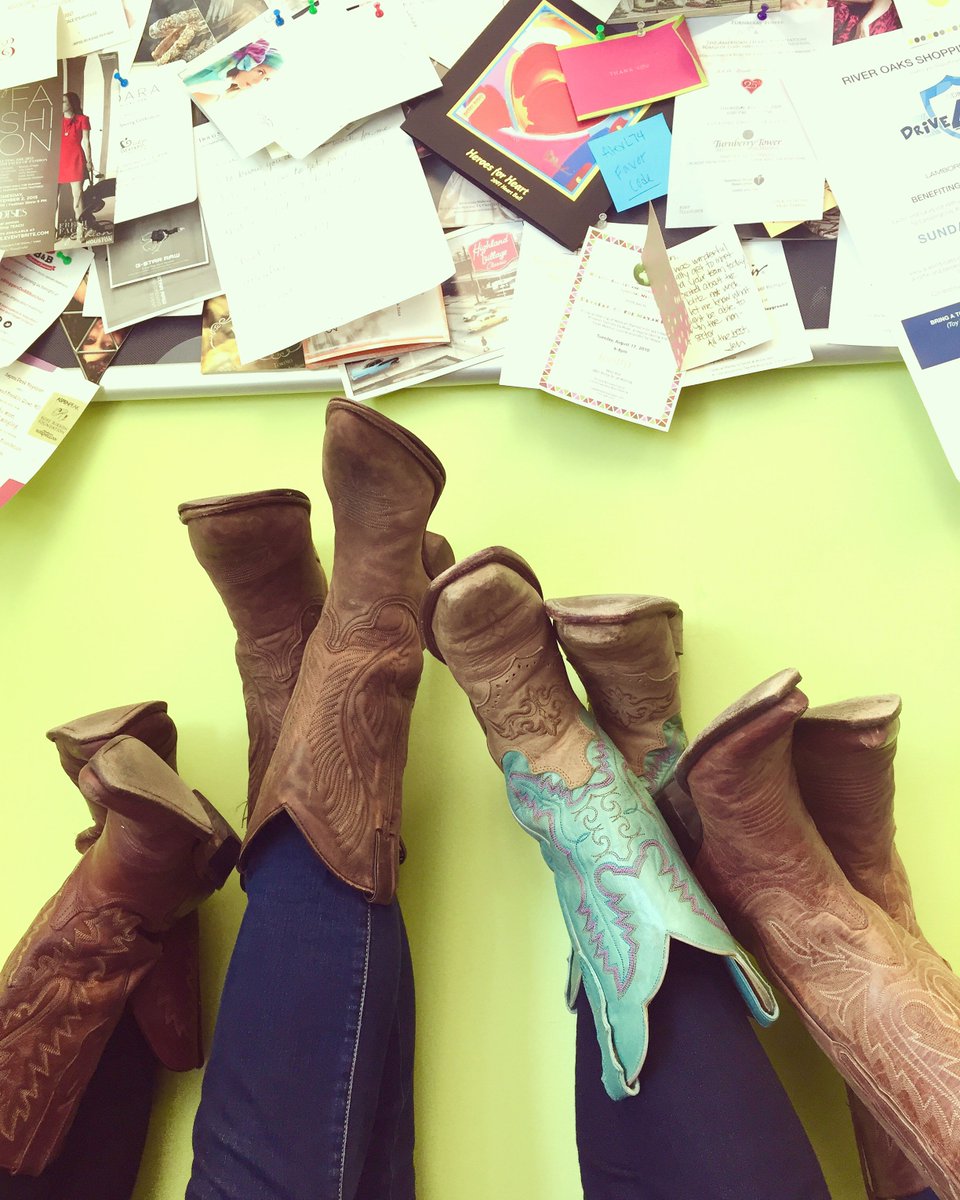 ThePRBoutique's tweet photo. Celebrating #GoTexanDay in true #Texas style. @RODEOHOUSTON season is almost here, y'all! 🎉 #PRBesties #RodeoHouston https://t.co/O3I08UCSQ2