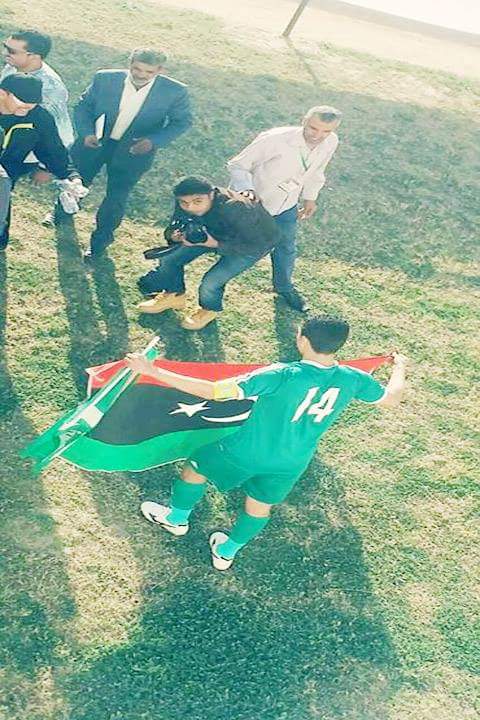 said20054's tweet photo. @_Fares_fa @soofos1 @Tareqaltaib_14 لا والله غير الصورة في الشاشة طالعه غ��ط والله https://t.co/uV3dU9lb1L
