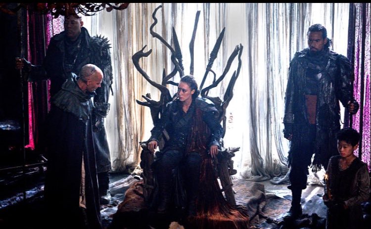 carmilla_movie's tweet photo. Lexa from 3x07 #The100 #Clexa #The100Season3 #Lexa2016 #Lexa #LetLexaLive #ClexaAnniversary #WeAreGrounders #Heda https://t.co/G5sypiy7Cp