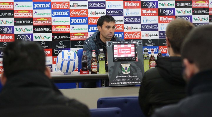 marca's tweet photo. "El objetivo ahora mismo es subir a Primera", asegura Asier Garitano, técnico del @CDLeganes https://t.co/NvBGB3xUp9 https://t.co/e6bx0jQBGw