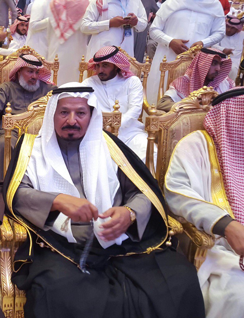bwaba_3bs1's tweet photo. جانب من حفل تكريم ناصر منور العايضي https://t.co/JhAEXBn5zE