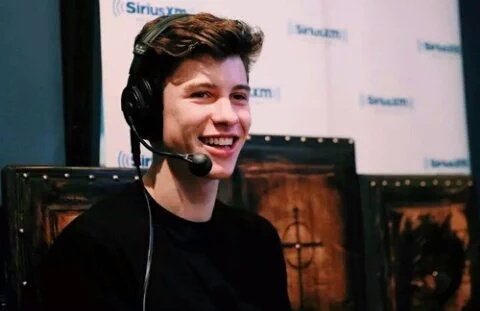 TUMBLRSH4WN's tweet photo. Mirar que carita porfavor se merece lo mejor del mundo #VoteShawnMendes #KCA https://t.co/hOh9CWvCzB