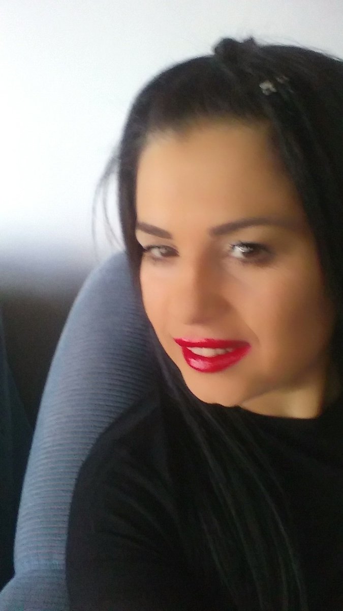 AzZeyno tweet picture
