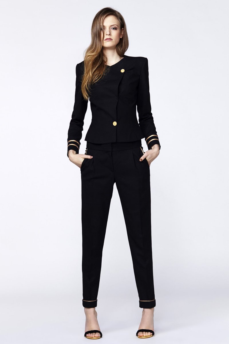 freshfashiondes's tweet photo. Shake up your 9-5 .
https://t.co/GjryxH0KFo
#women #fashion #GoldBlack #Plakinger #style #repost https://t.co/Ylo5mDzGzj
