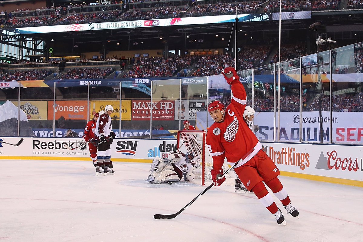DetroitRedWings's tweet photo. FIRST LOOK: Steve Yzerman celebrates after he fires one past Patrick Roy in the first period. #LGRW https://t.co/irs0oBZcsy