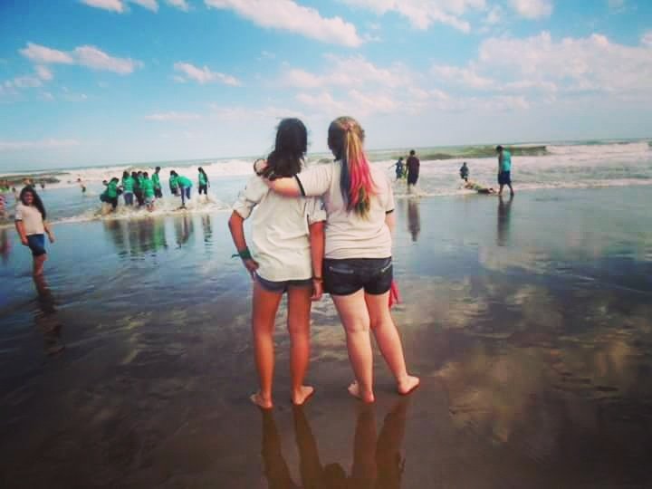julimend0za's tweet photo. Siempre juntas💞@aguas_XD #canapa2016 @scoutsargentina #ProhibidoOlvidar #YoLoViviNoMeContaron https://t.co/Sw6ImN85pV