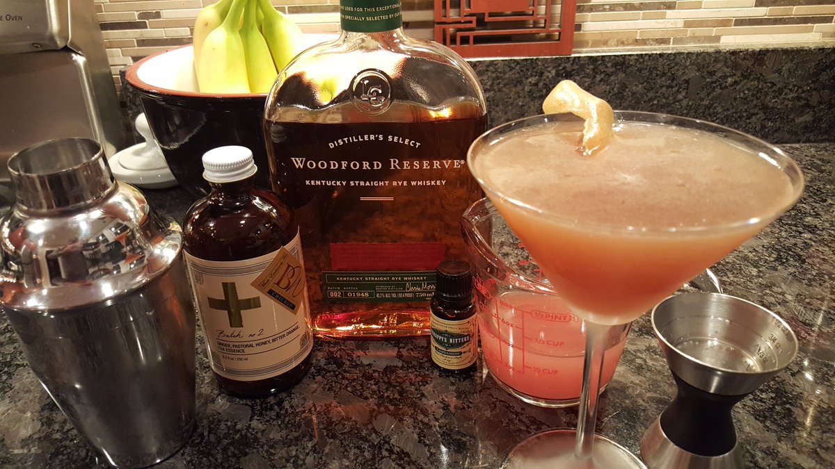 MickBourbon's tweet photo. #fridaynightcocktail A Modern Brown Derby @WoodfordReserve Rye @VioletHourChi Ginger Honey syrup @ScrappysBitters https://t.co/Tpd5jqYhhi