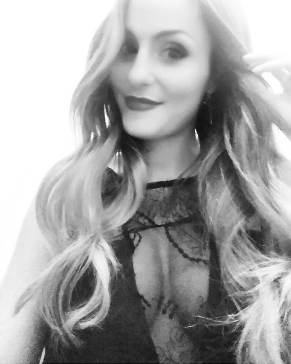 Raquel_RNB's tweet photo. Amar sin poseer, Acompañar sin invadir, Vivir sin depender ❤ https://t.co/1YJ3xMXjAU