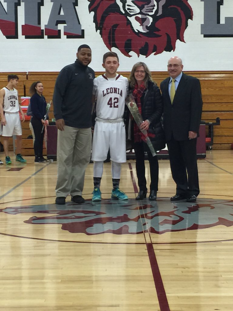 Leonia High School tweet media