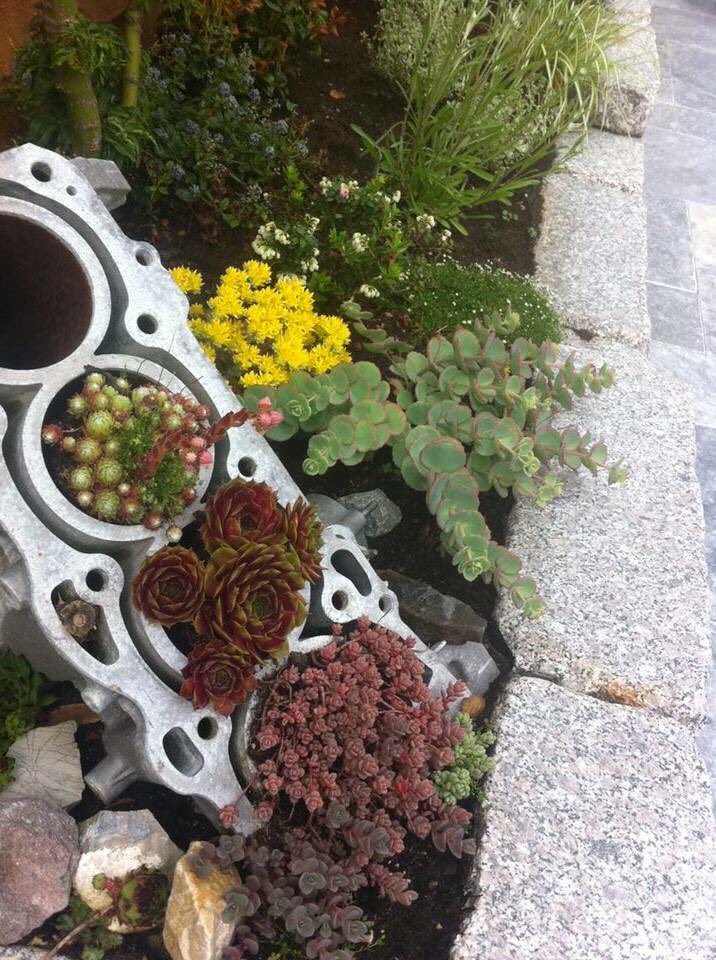 robbrans's tweet image. Als de motor van je auto echt helemaal op is.