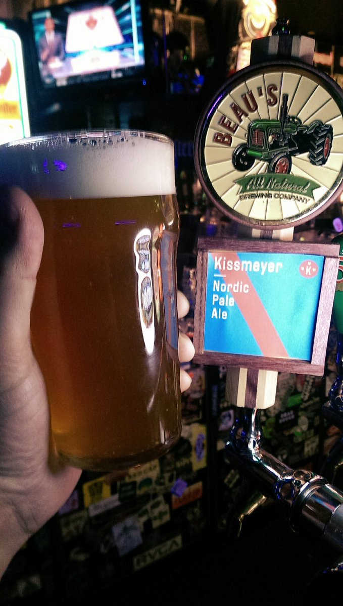 zaphods_ottawa's tweet photo. Yum! Just tapped the delicious Kissmeyer Nordic Pale Ale fr @beausallnatural! Grab a pint tonight! #ZB25 #boozenews https://t.co/IShGjOd9bI