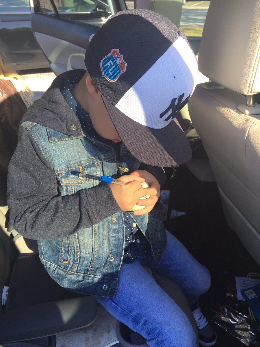 RobEnge3's tweet photo. @JacobyEllsbury This Jacoby is your biggest fan, now he hopes that you are his. #JacobyMeetJacoby #FirstAutograph https://t.co/Xq7bIUqnVF