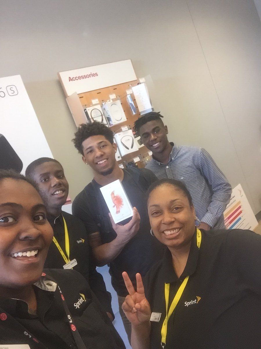 WL_ROADTeam's tweet photo. ROAD Team LOVES our teams! @FalconRoad96 @MAC_VLY @Bets258 @ChristyLKeeling @wl_byoung @Pkushn @WL_News https://t.co/mIzRscVrnz