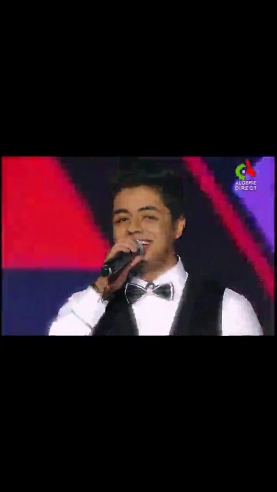 G_SouhilaIhab's tweet photo. قلبي الصغير لايتحمل 😭😁😱جمالهم #شكرا_الحان_وشباب الحلم السوهابي 💏💑🙋حقيقه مع الامراء 😜👏💃
#SouhilaBenLachhab #IhabAmir https://t.co/GzXoFnIpVR
