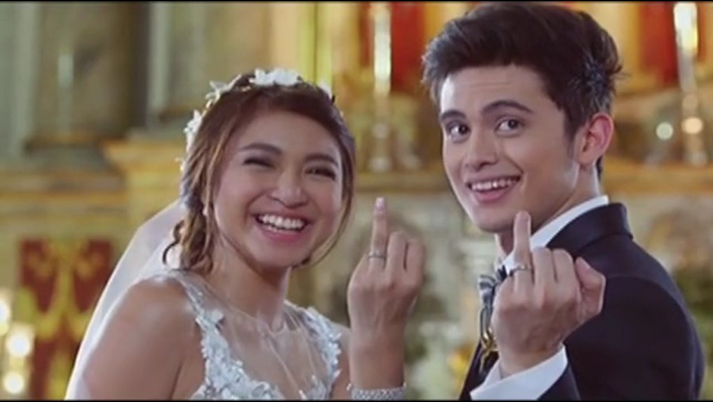 chasantos27's tweet photo. Sarap lang mainLove ❤️ gonna miss Cleah 😢 #OTWOLTheLastFlight #TeamReplay #TeamAbroad https://t.co/A9XOT1GhqU