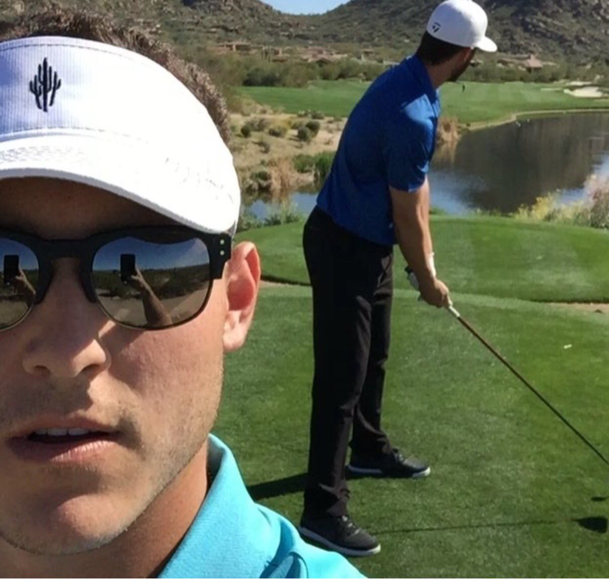 ARizzo44's tweet photo. Helping @KrisBryant_23 with his swing https://t.co/OlepSdMnUc