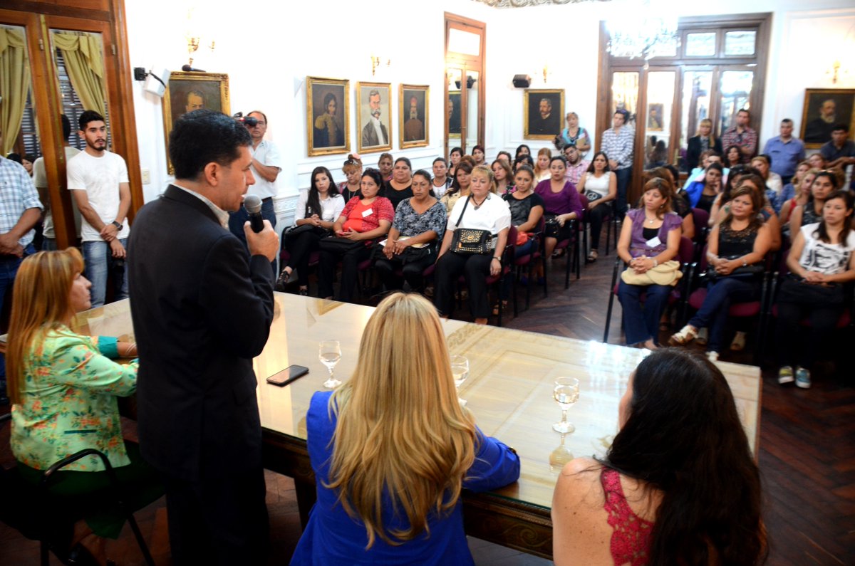 SergioGCasas's tweet photo. Fue un gusto recibir a las representantes que participaron del 1er Encuentro de áreas de las Mujeres Departamentales https://t.co/i61ZMg1de5