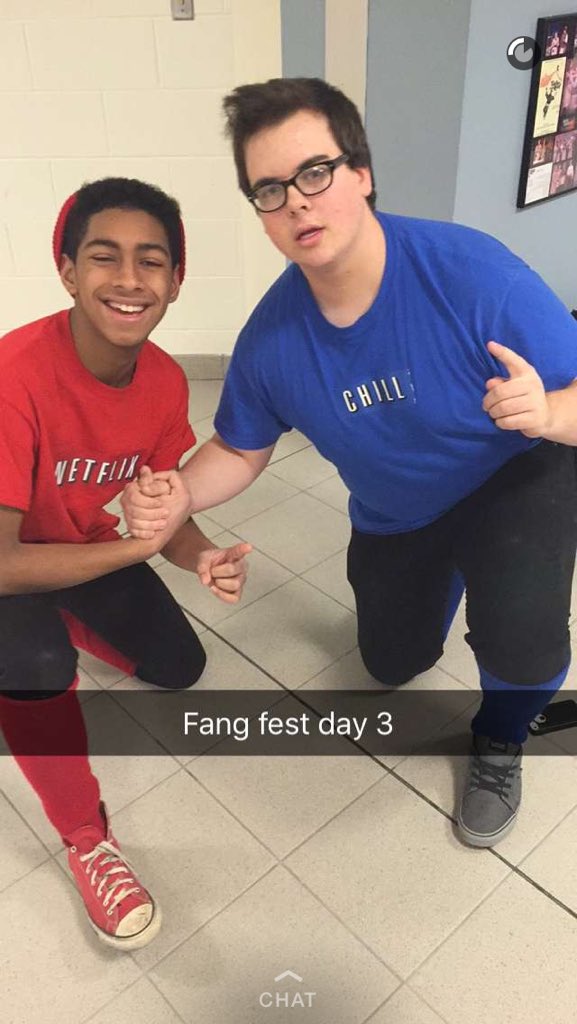 flxwerbxmb_'s tweet photo. If there's one photo to correctly describe #fangfest it's this https://t.co/VrsmXRSpub