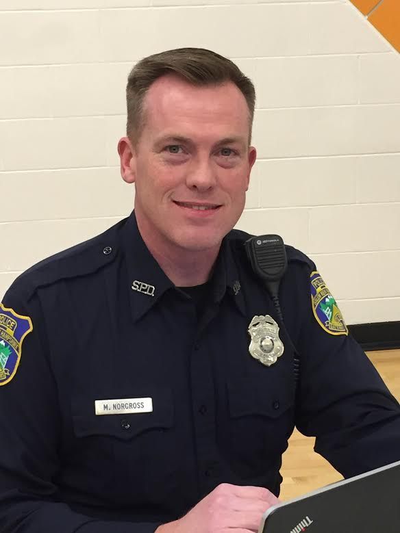 NASRO_Info's tweet photo. .@SalemNHPolice school resource officer honored for service to children https://t.co/GtdU4XhhiM Via @EagleTrib https://t.co/ode2rtpSIa