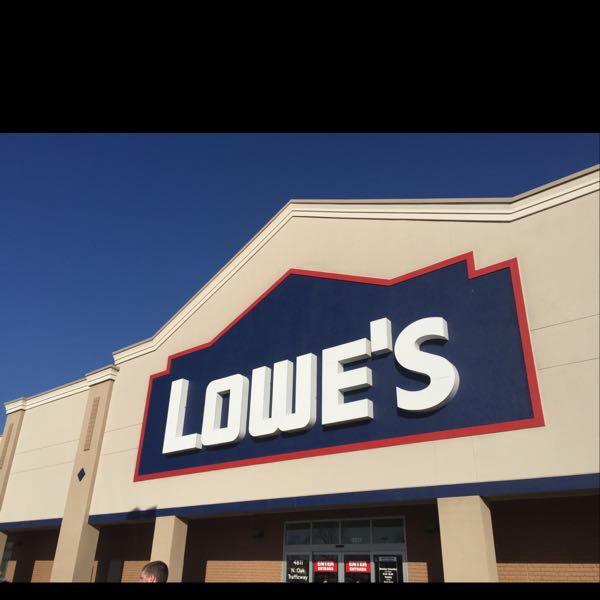 HeartlandSign's tweet image. We just gave #Lowes a makeover by manufacturing and installing new sign faces!