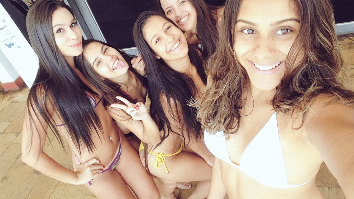 alineprataa's tweet photo. ❤️❤️❤️❤️❤️ #paradegritar #faveladas #omelébom #tatranquilotafavoravel #tenhofé https://t.co/2in6oKWb7d