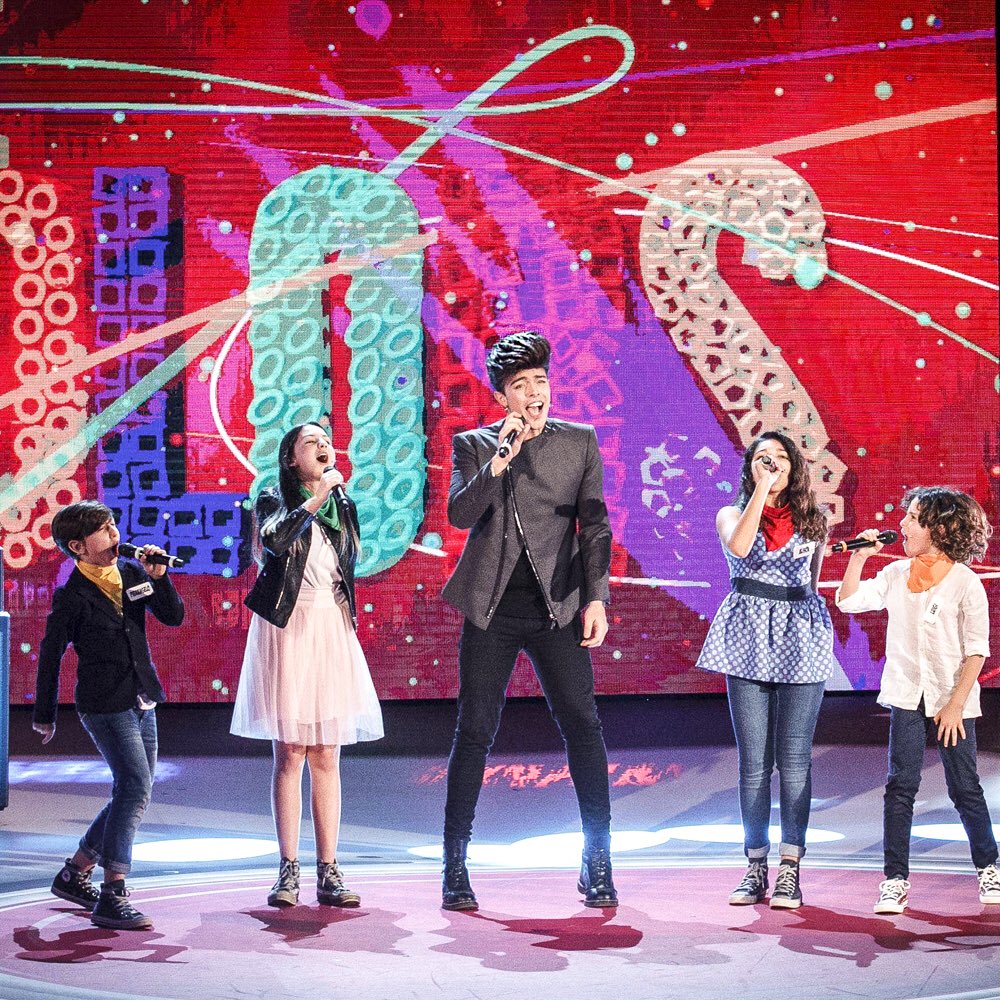 TheKolors's tweet photo. Ohhhh Ohhh Ohhh 🎤#pequenosgigantes @WittyTV #OutSpecialEdition https://t.co/UQNLO31sSn